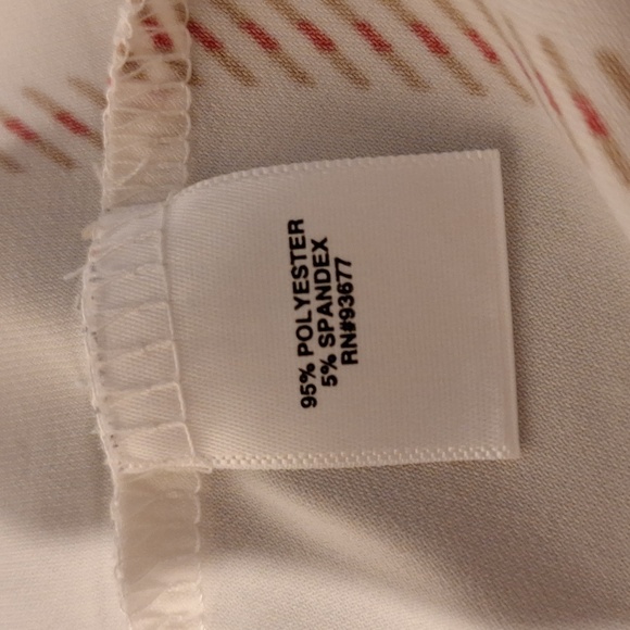 e Liz Claiborne White Boxy Blouse Relaxed Fit Stretch 3/4 Sleeve 2X - Picture 5 of 5